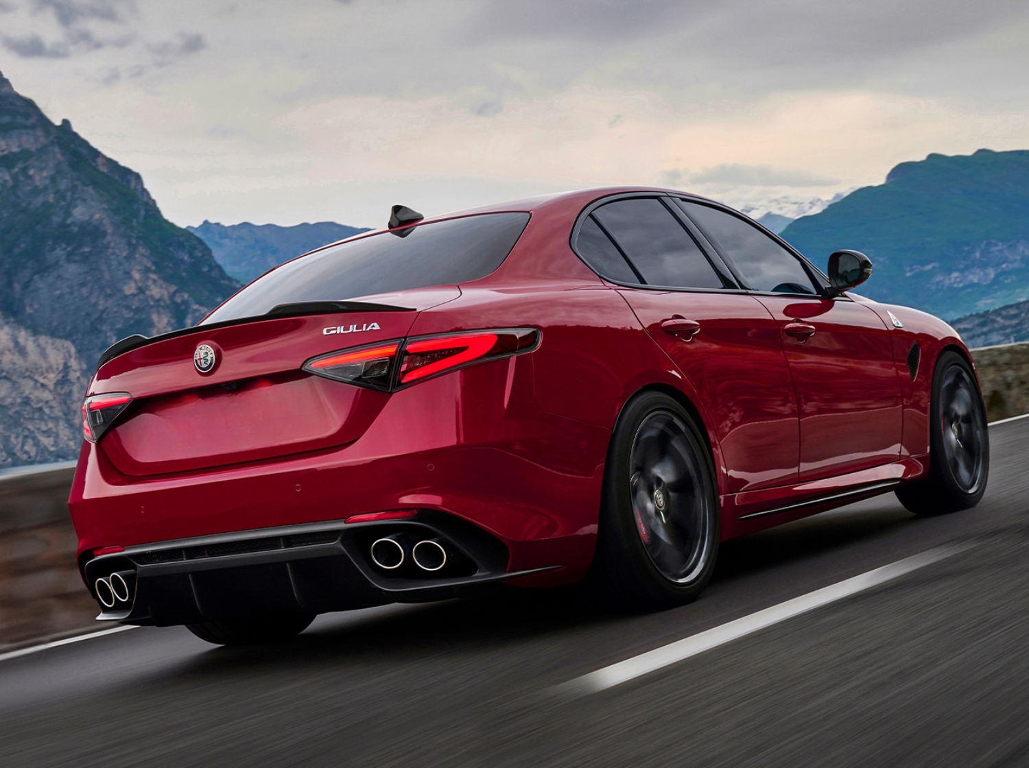 Giulia Quadrifoglio exterior rear view