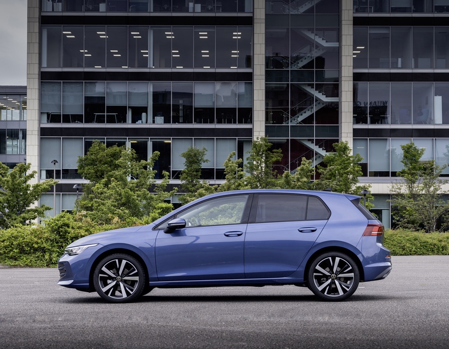 Purple Volkswagen Golf Side View
