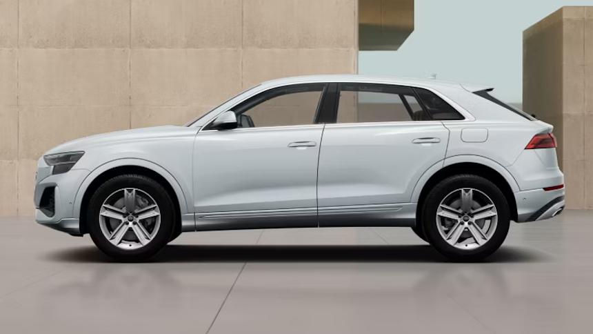 Audi Q8 TFSI e Side View