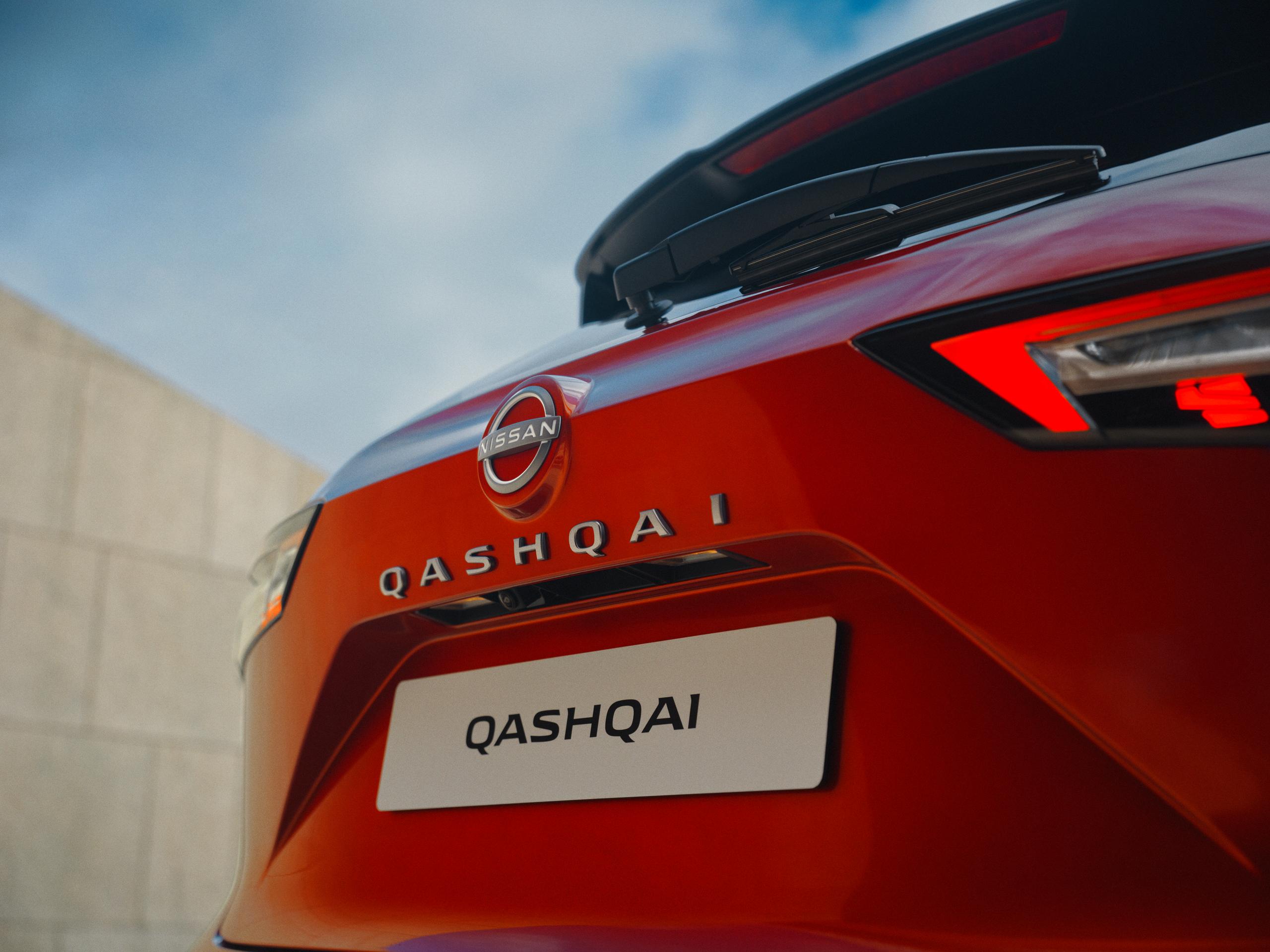 Super Red LED-enhanced rear lamps