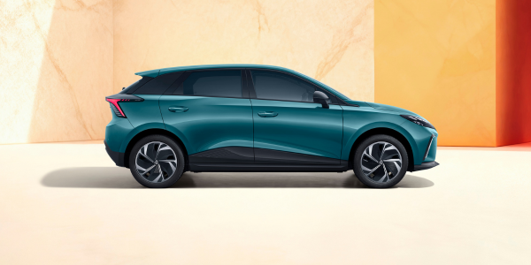 green MG4 EV