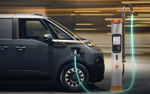New Trafic E-Tech Electric Panel