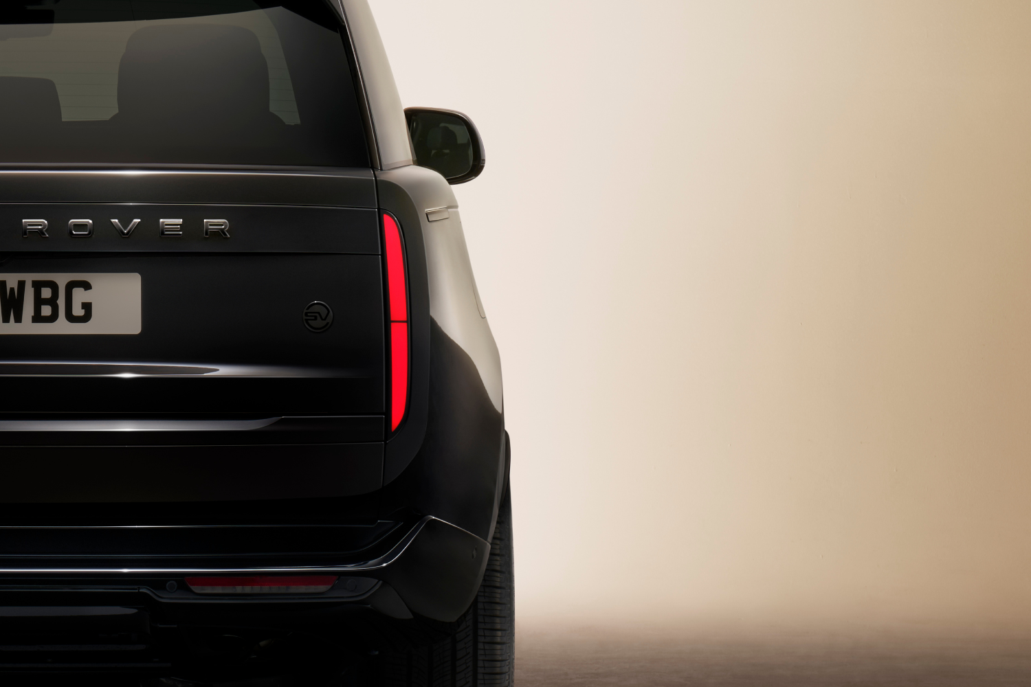 Range Rover rear light and tailgate detail.