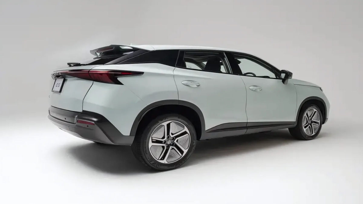 OMODA E5