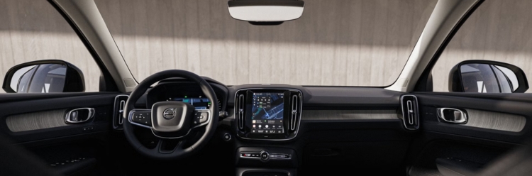 Volvo XC40 Steering Wheel And Dashboard