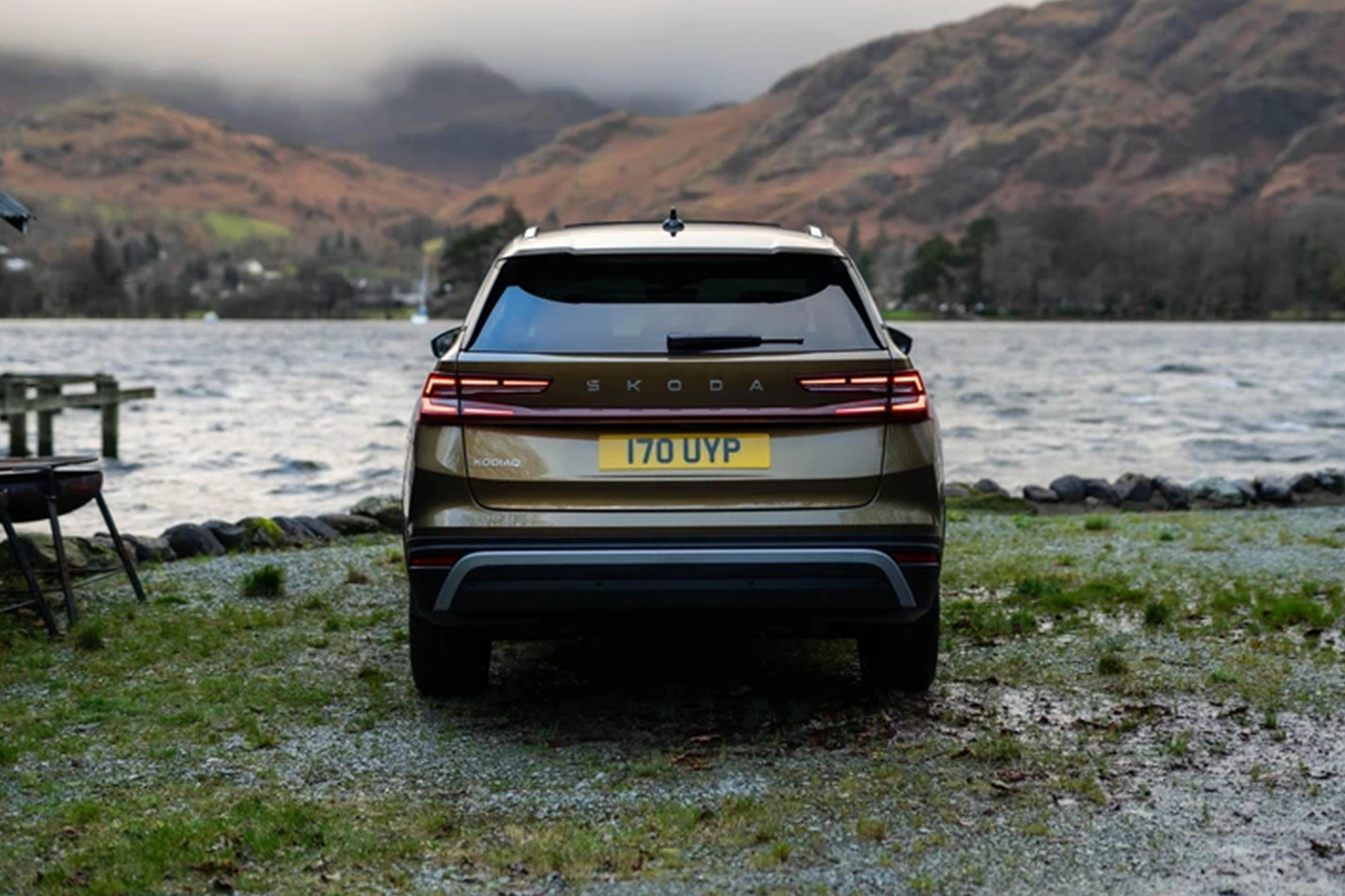 Kodiaq parked by river
