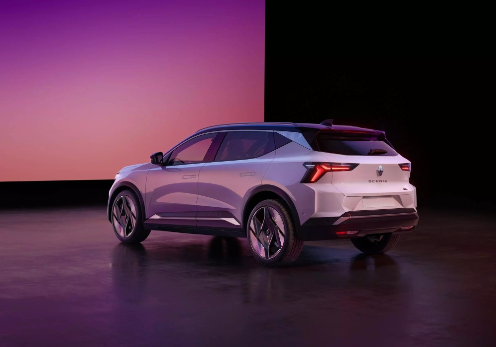 Scenic E-Tech Electric rear view