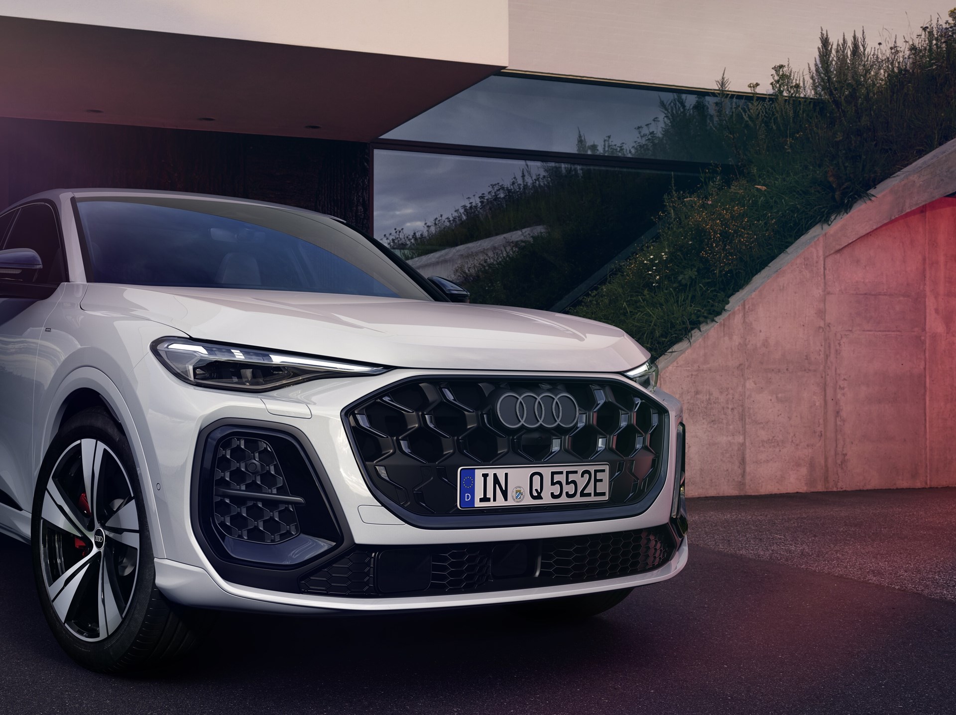 New Audi Q5 Sportback e-hybrid