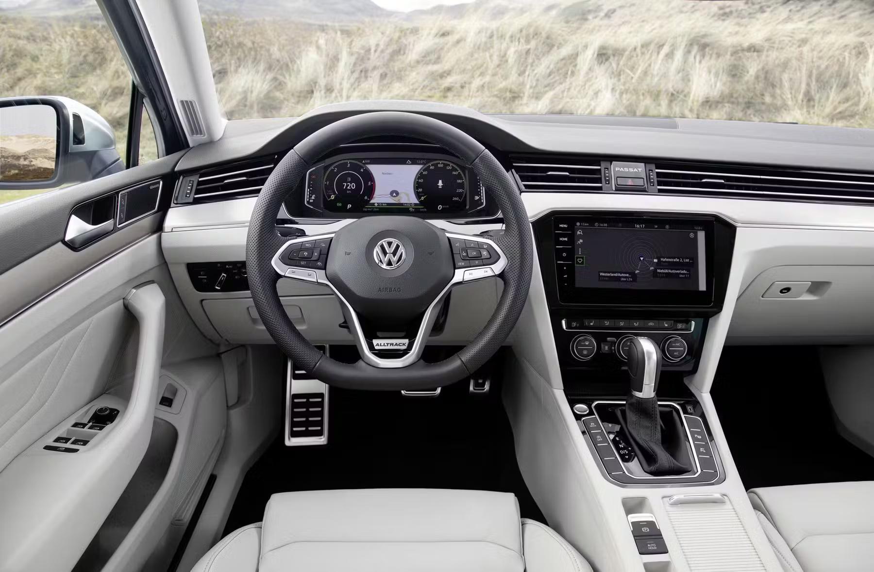 Volkswagen Passat Estate Interior