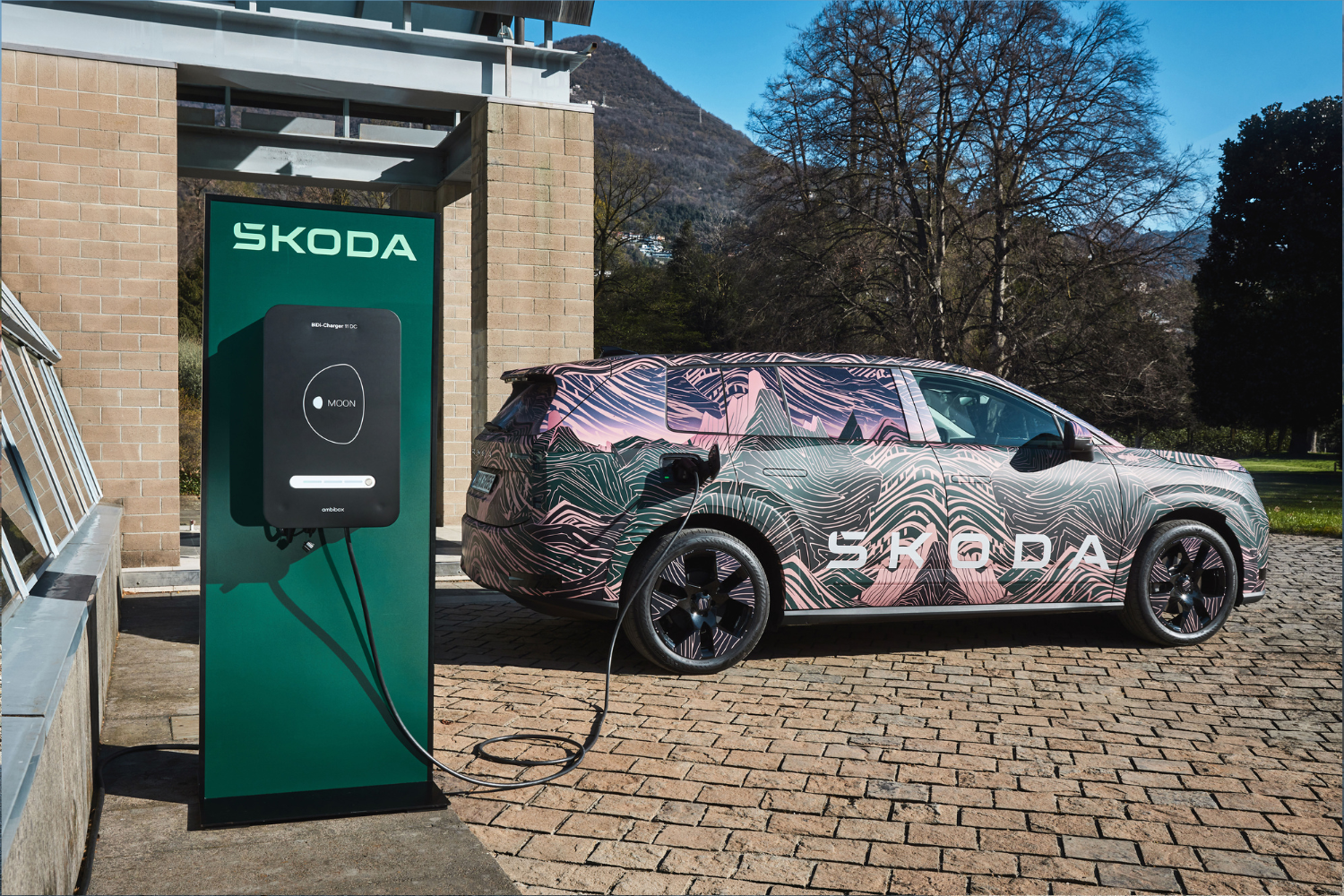 All-new Skoda Peaq charging