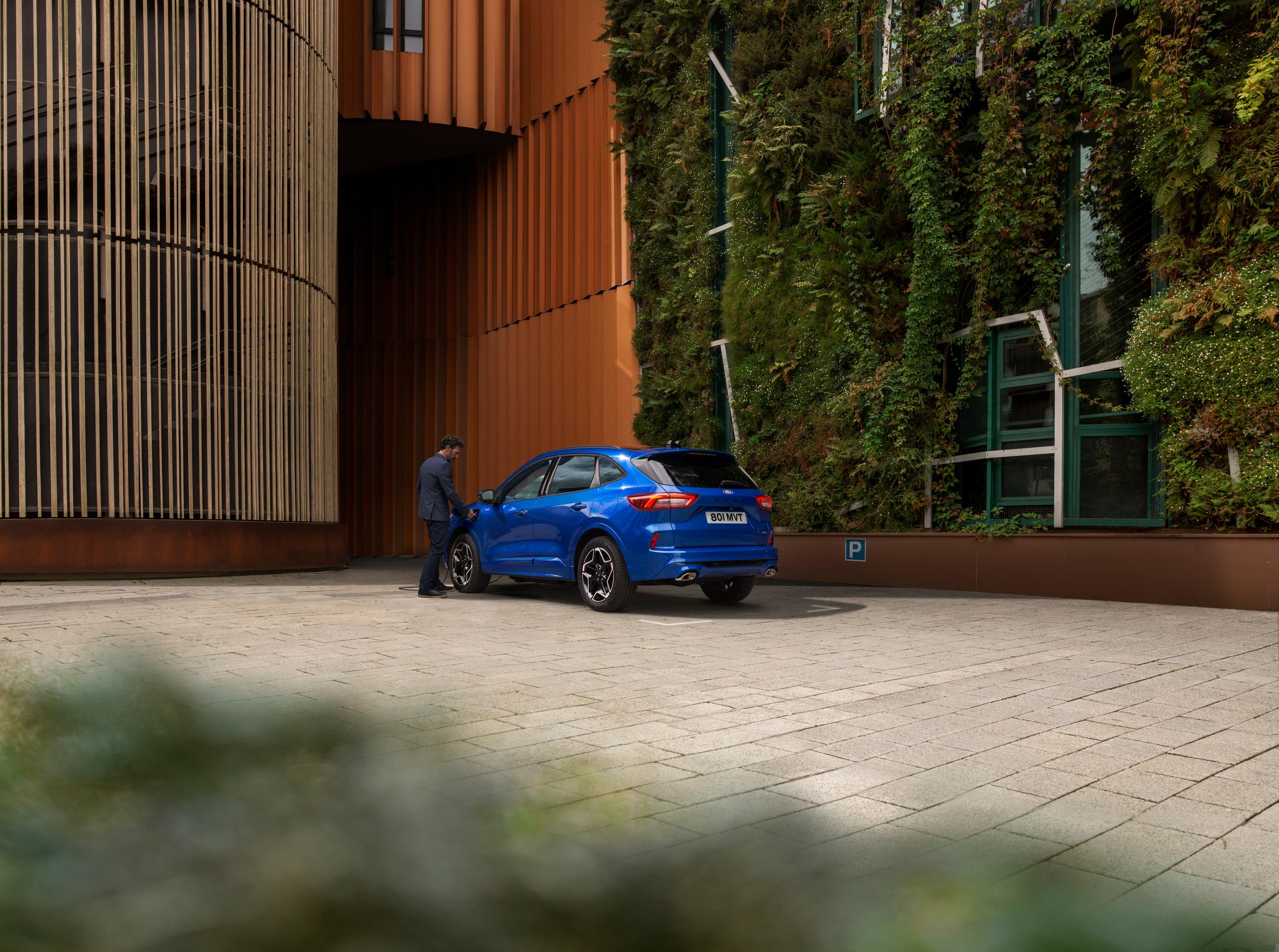 Ford Kuga FHEV & PHEV