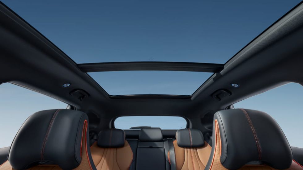 BYD SEAL U DM-i interior showing panoramic roof.