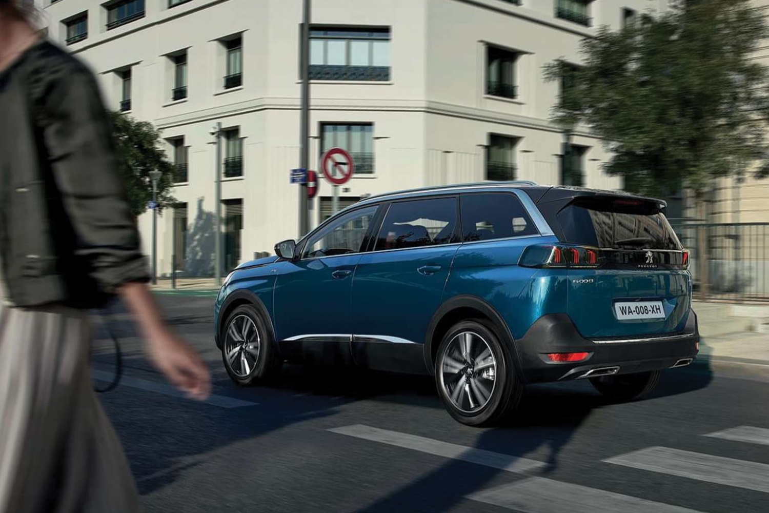 Peugeot 5008 rear exterior