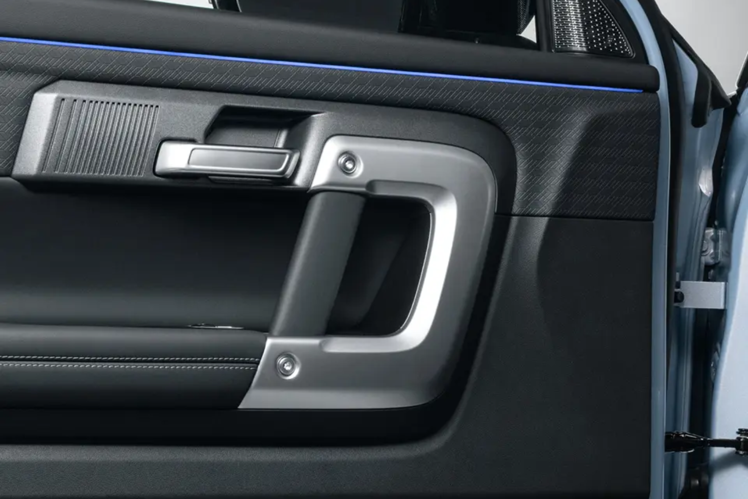 interior handles in the J7