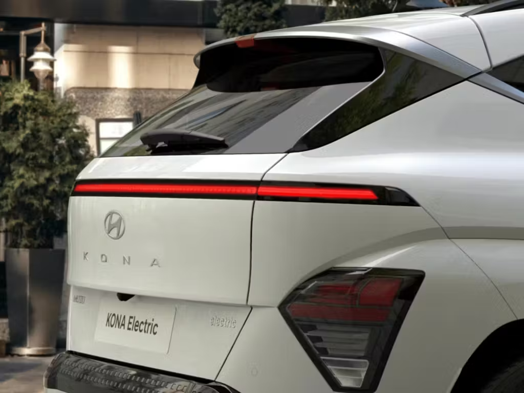 Kona white rear