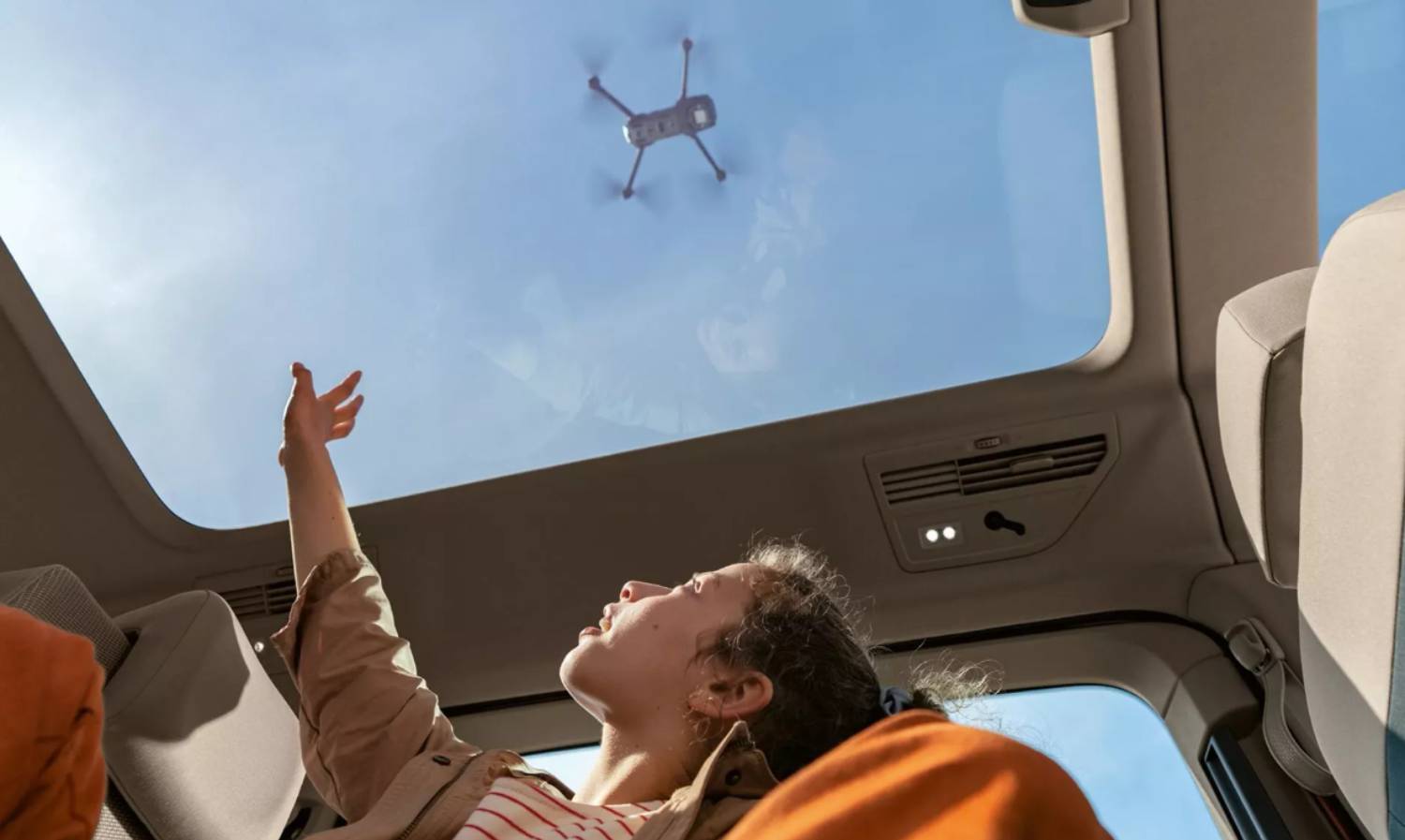 New Volkswagen Multivan Panaramic Sunroof