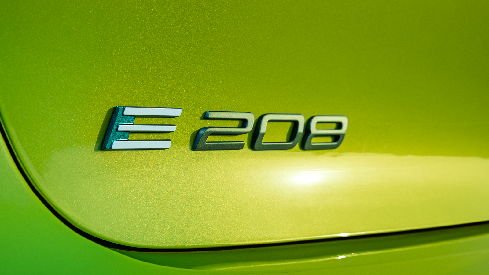 New Peugeot 208 Facelift badge
