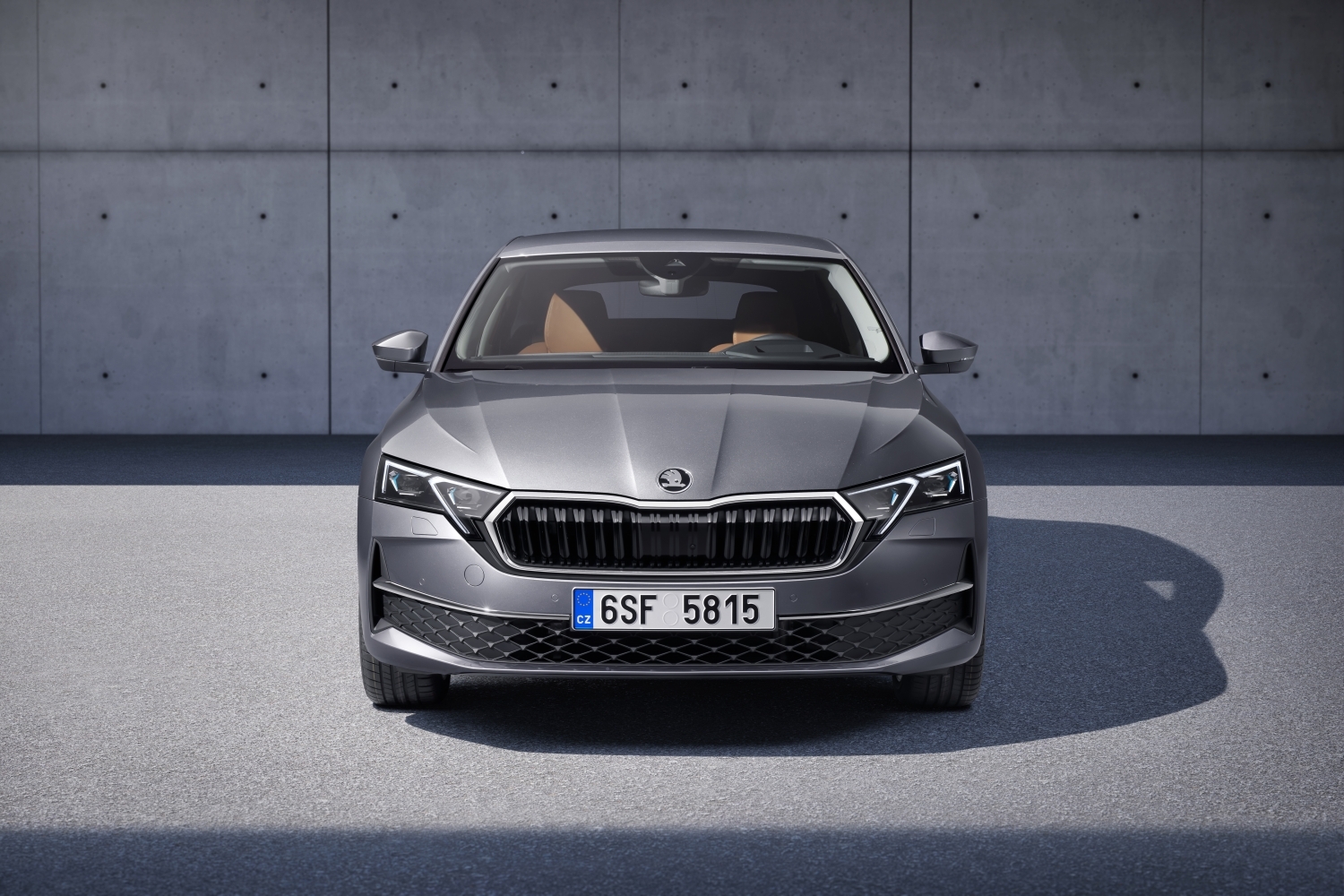 SKODA Octavia Front View