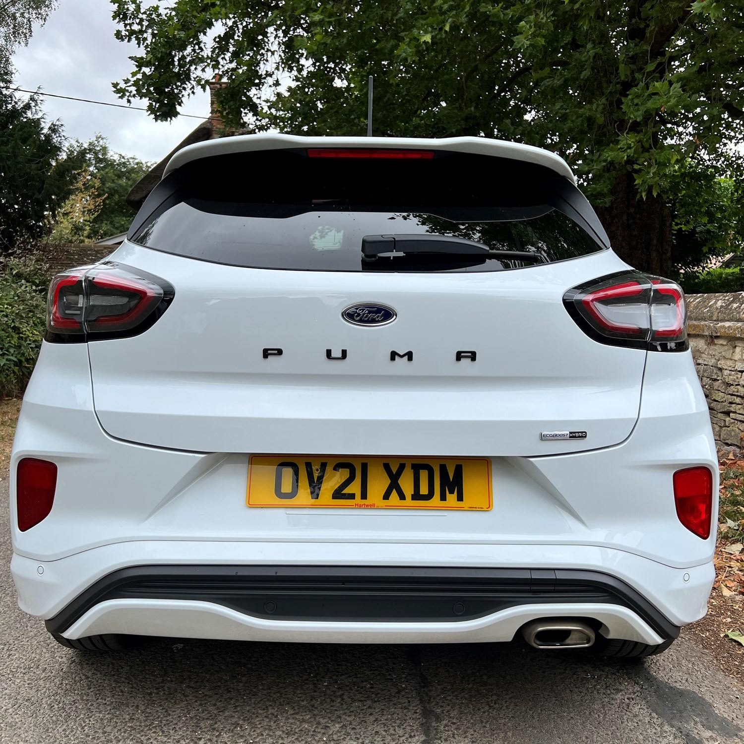 rear of a white ford puma