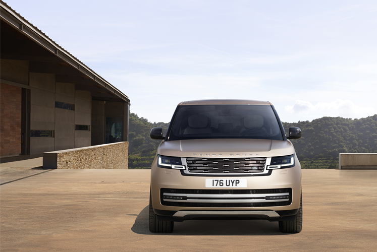 NEW RANGE ROVER ELECTRIC HYBRID 