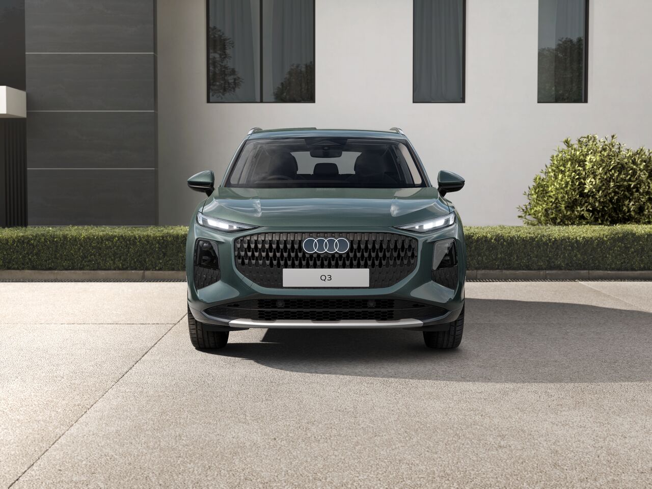 front view of audi q3 e-hybrid