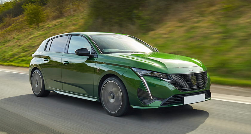 Green Peugeot 308