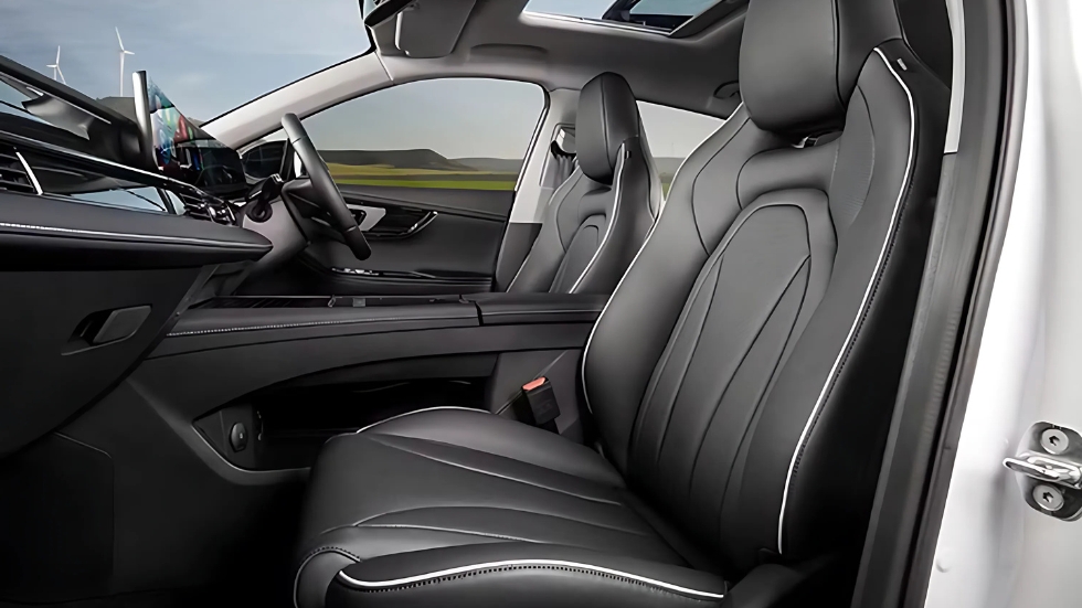 OMODA E5 INTERIOR