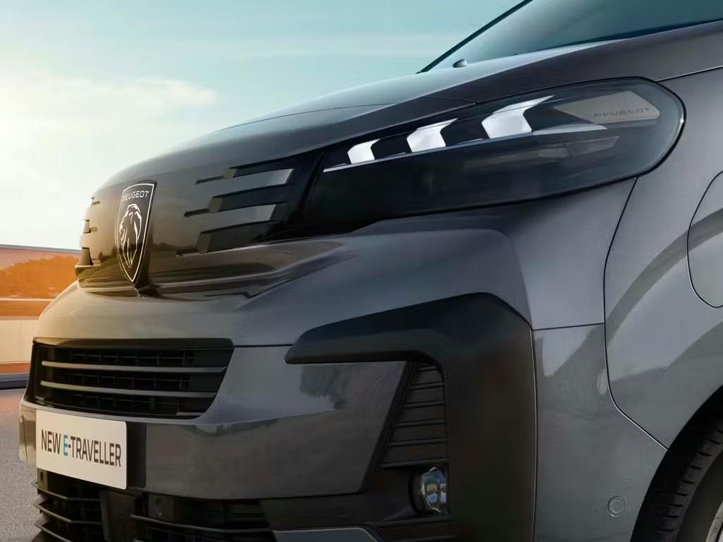 Peugeot e-Traveller