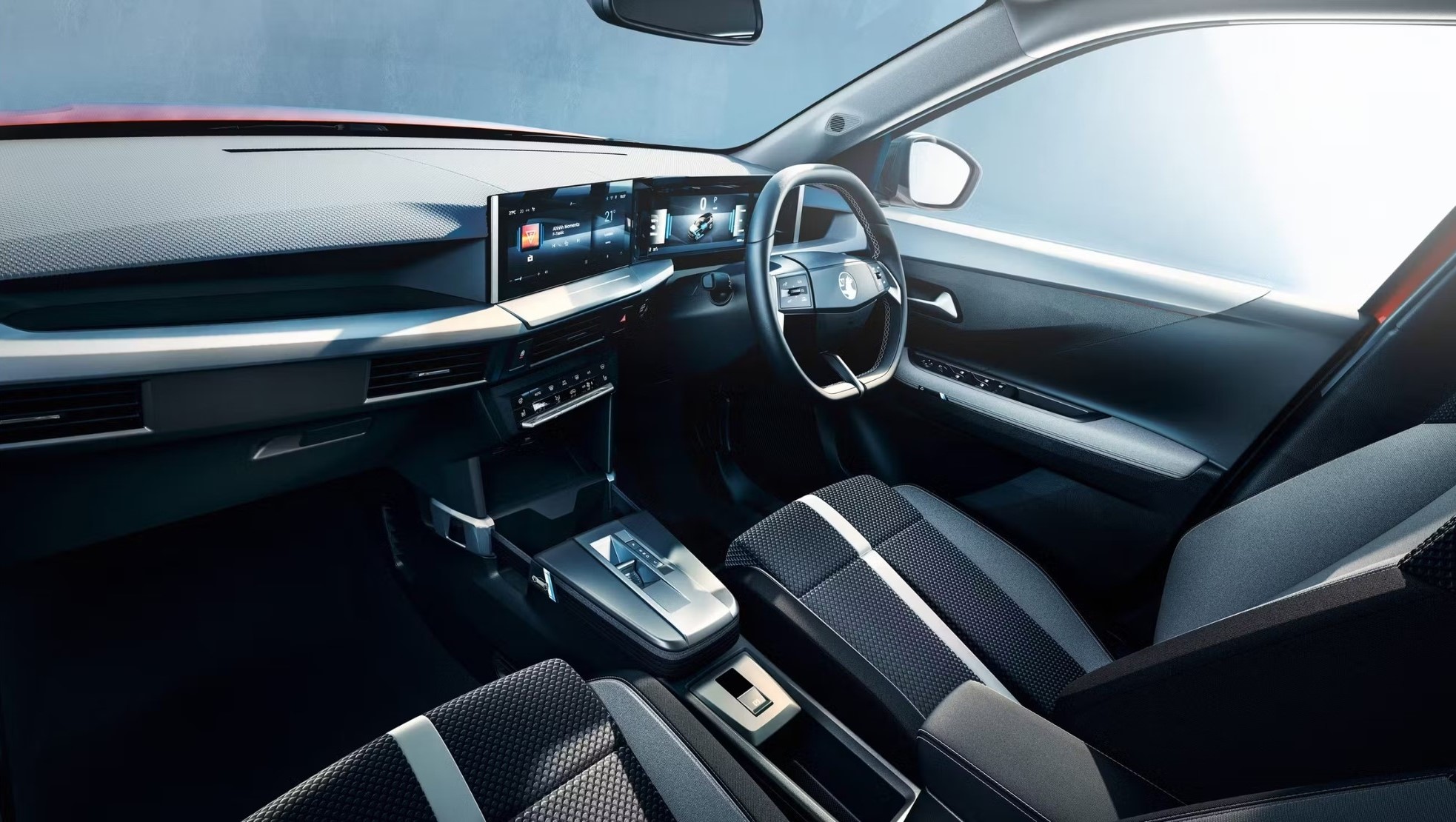 Vauxhall Frontera interior, seats, and steering wheel.