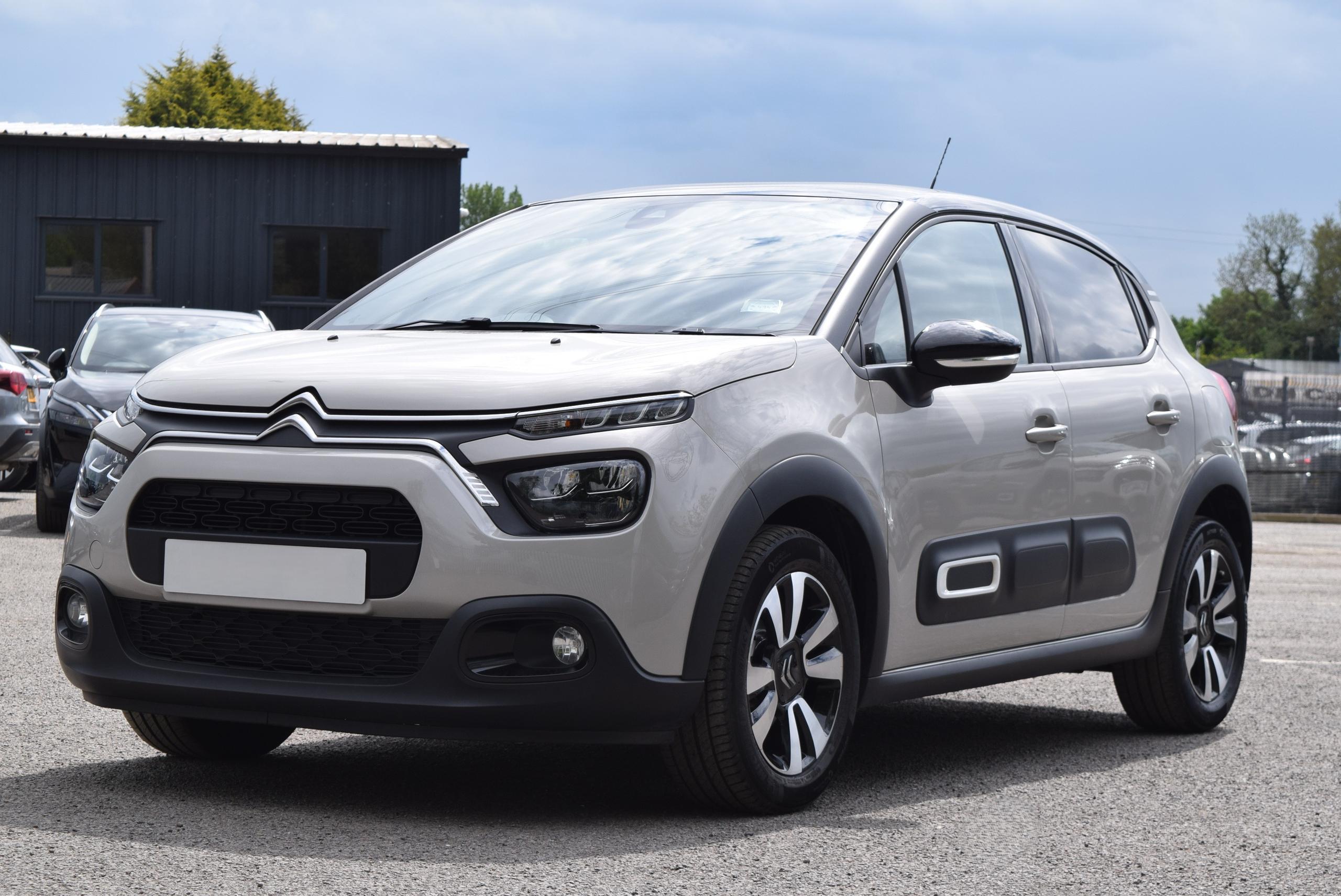 2024 Citroen C3 1.2 PureTech Plus - Soft Sand