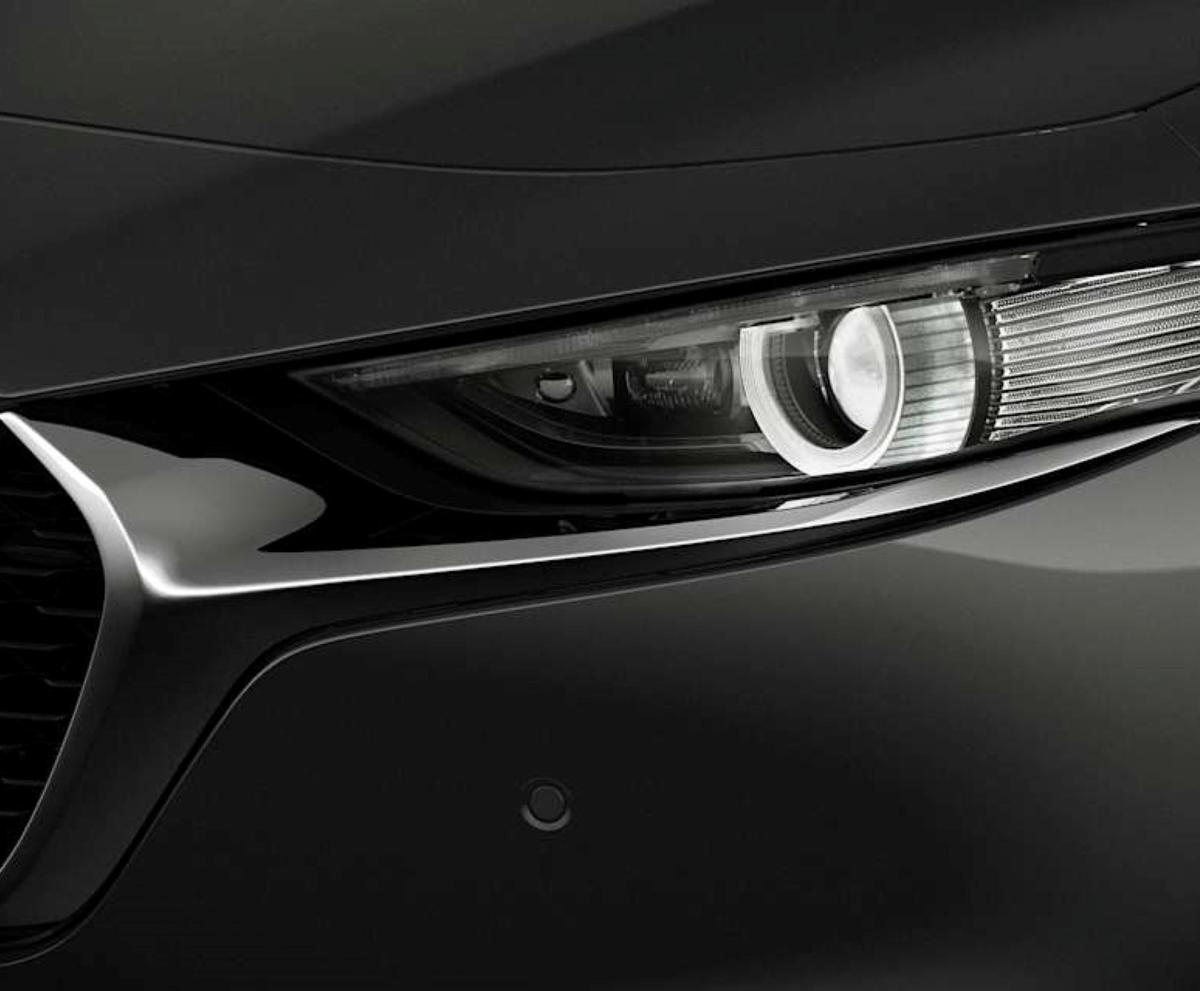 MAZDA3 SALOON gallery image 3