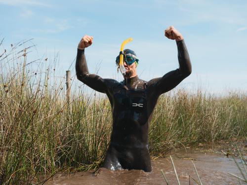 Dacia Signs Bog Snorkelling Champion as Sport’s First Professional Athlete