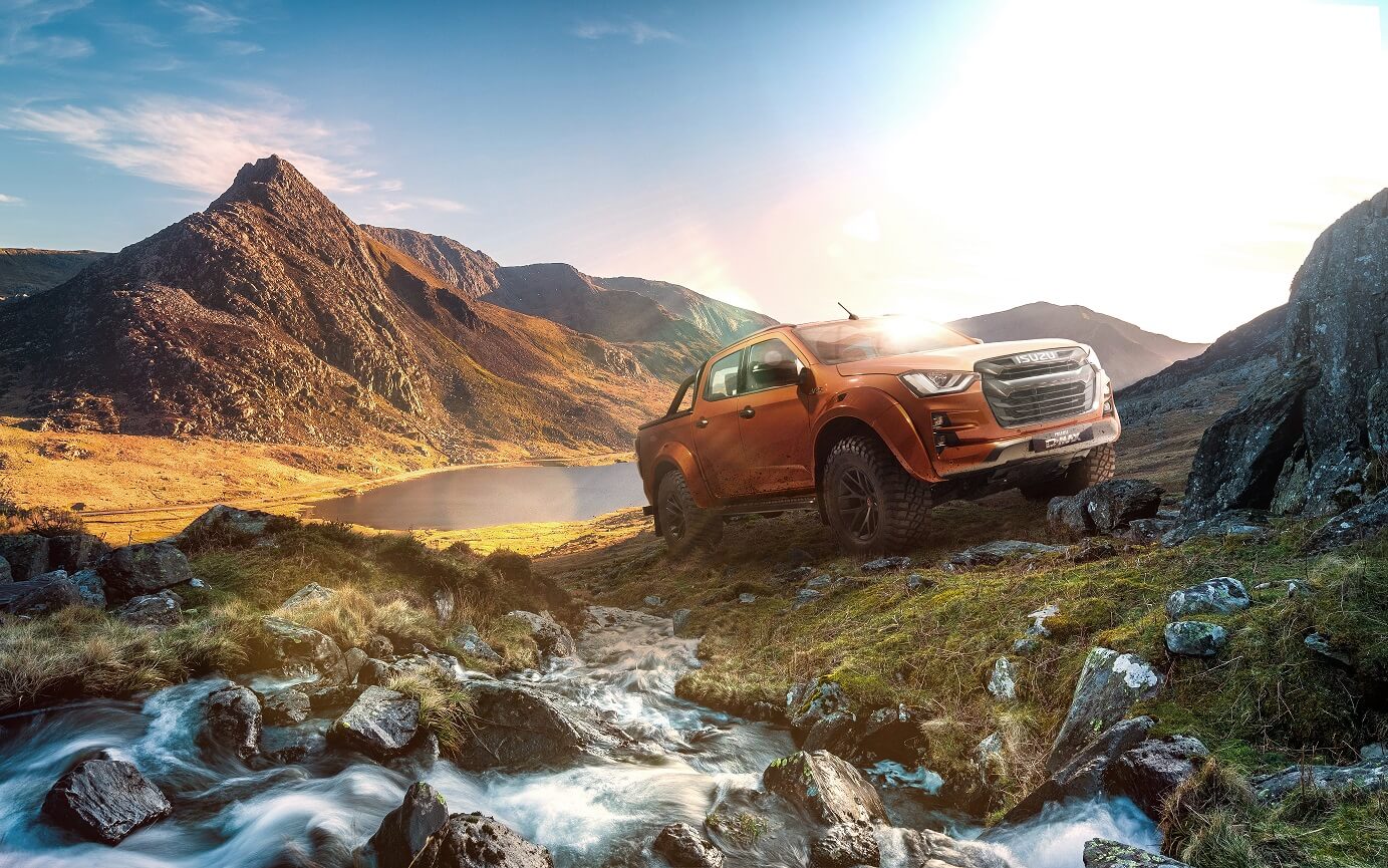 isuzu at35 in summer mountains