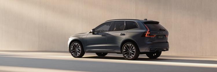 Volvo XC60 Full Rear Side Exterior View