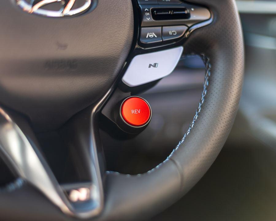 Hyundai i20n steering wheel controls