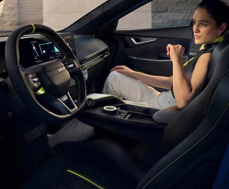 The Kia EV6 GT gallery image 9
