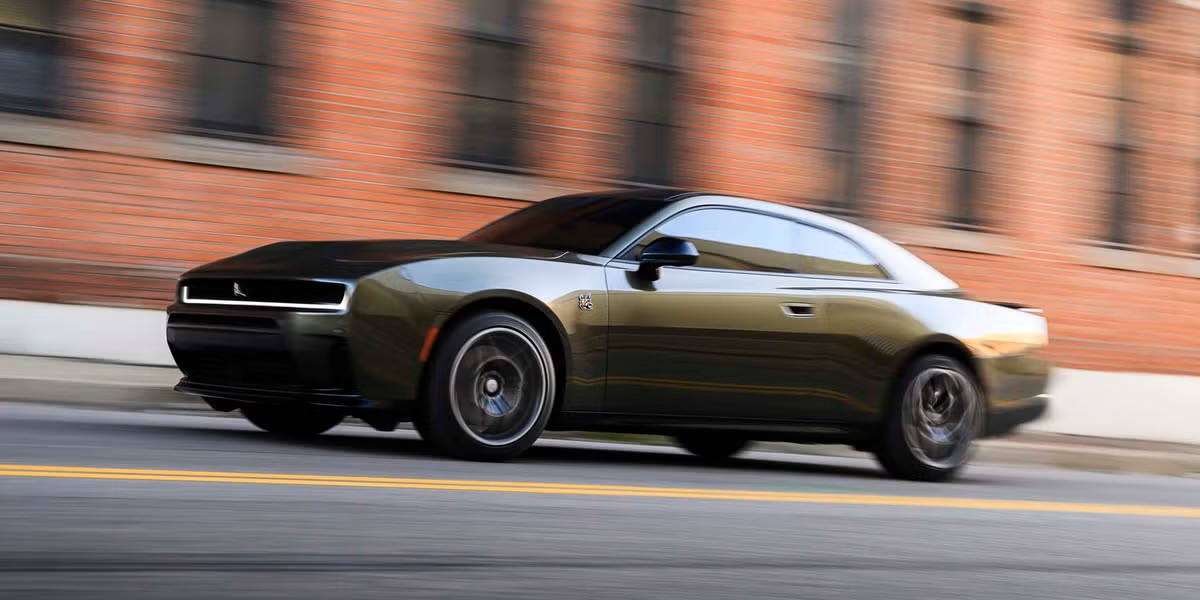 Charger Sixpack 2026