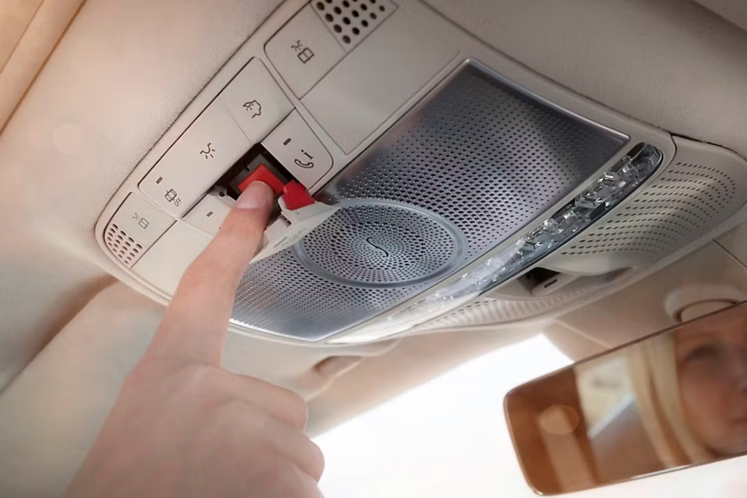 Assistance Button in Mercedes-Benz Vehicle
