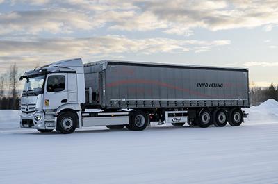 Around 3,000 kilometers covered completely electrically: eActros 300 as a tractor unit glides from the Arctic Circle to Stuttgart