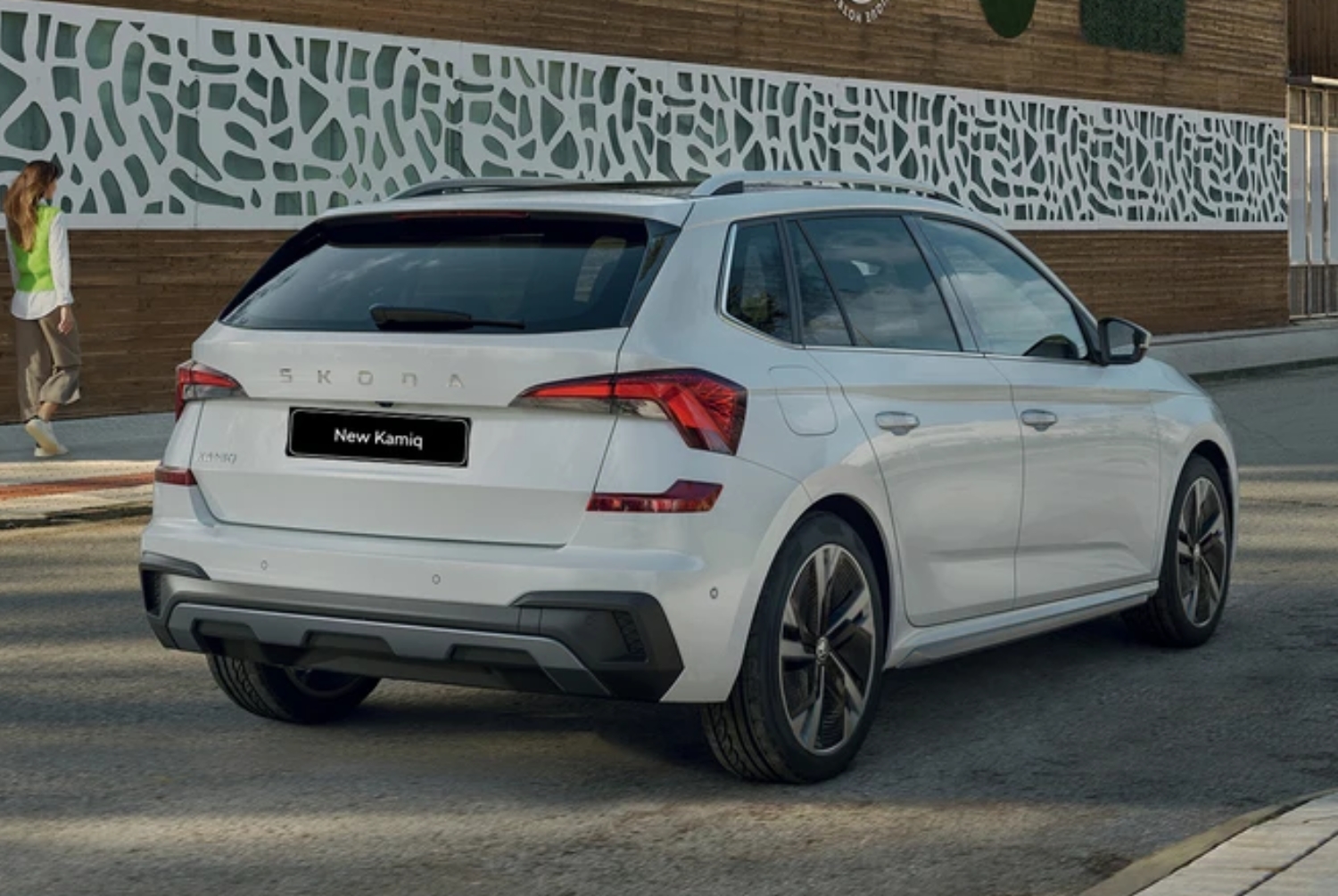 Skoda Kamiq rear side exterior view