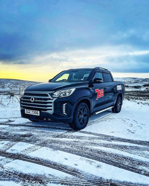 ssangyong musso in snow