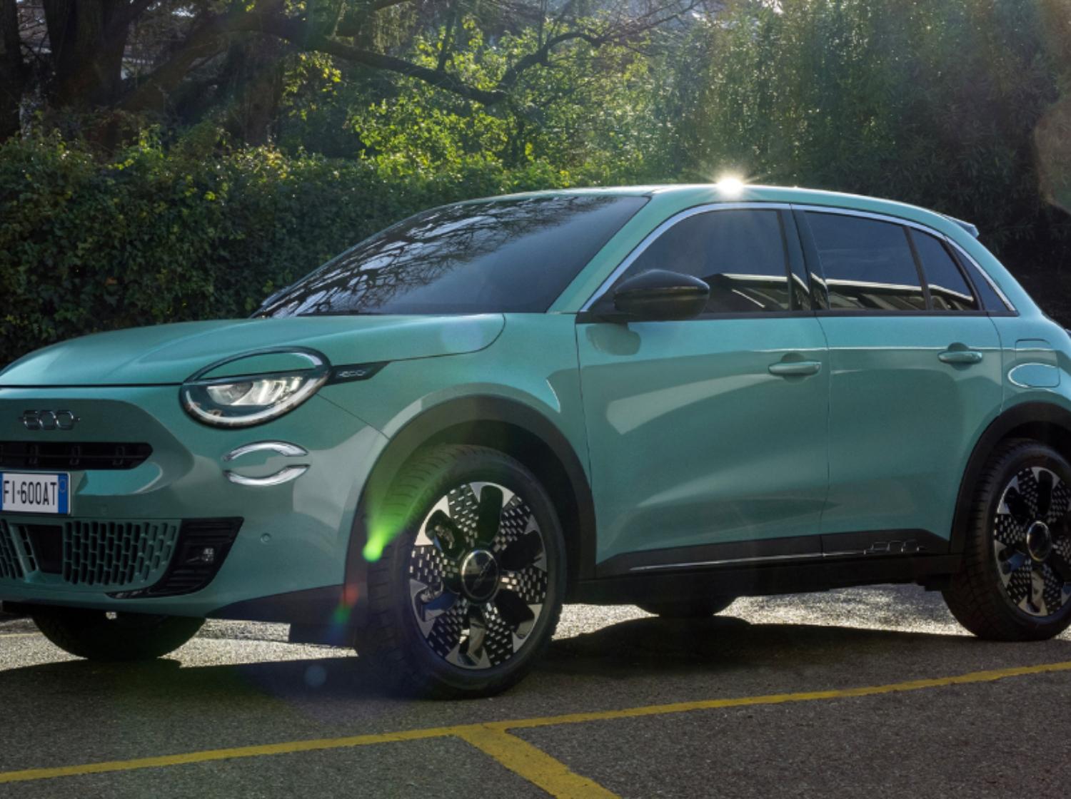 Fiat 600 Hybrid exterior front view