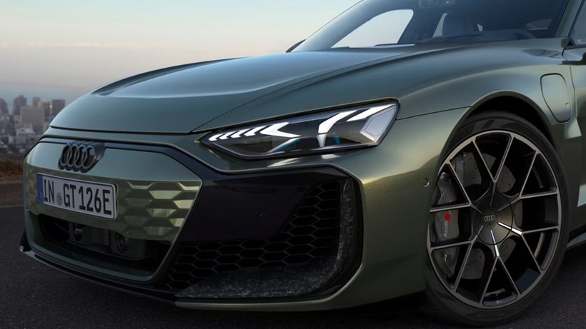 New Audi RS e-tron GT performance