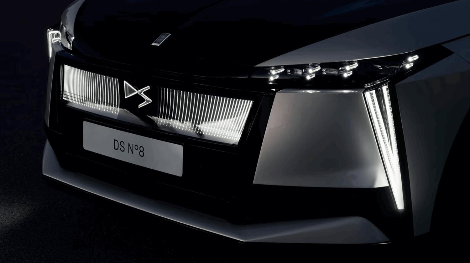 DS No8 Exterior