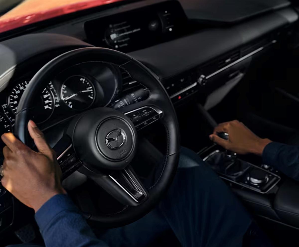 MAZDA3 SALOON gallery image 4