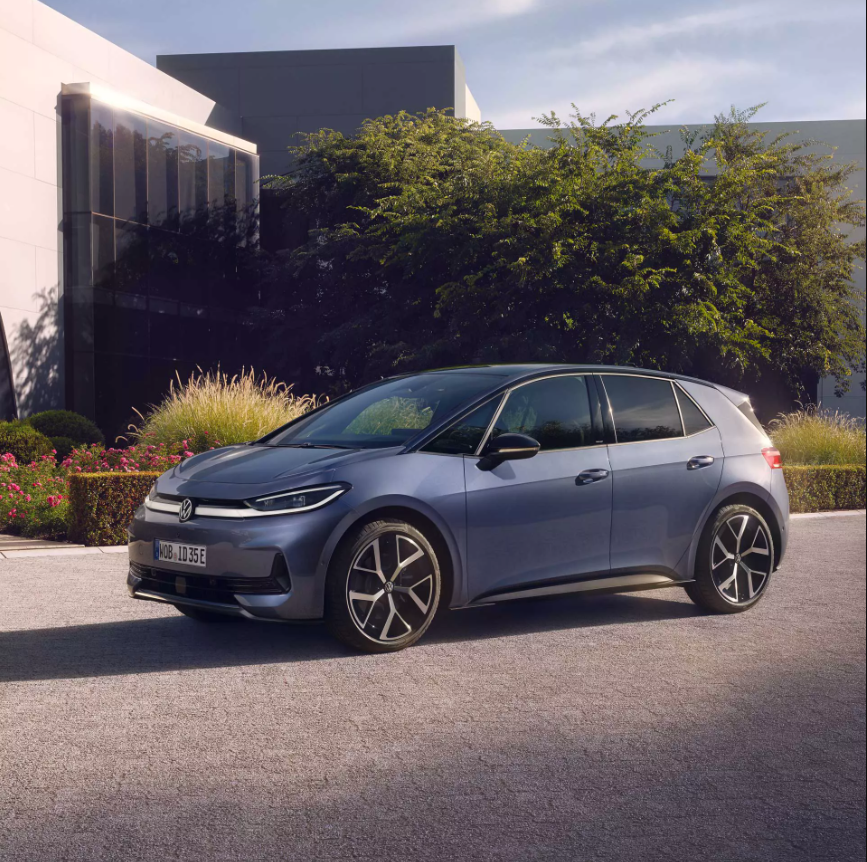 Volkswagen ID.3 Neo Front Side View