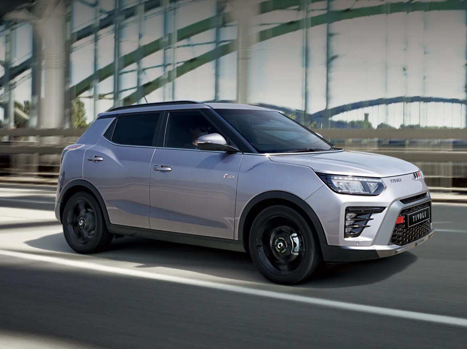 KGM Tivoli Driving In An Urban Setting