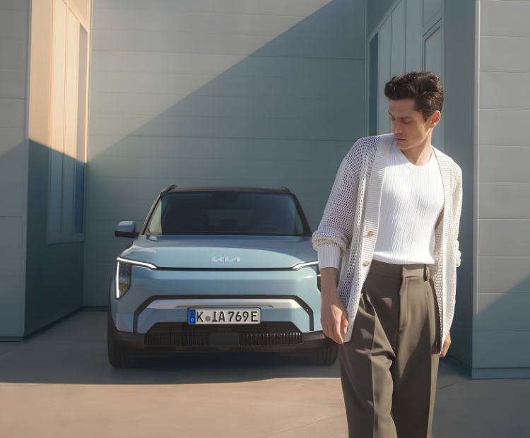 The Kia EV3 gallery image 3