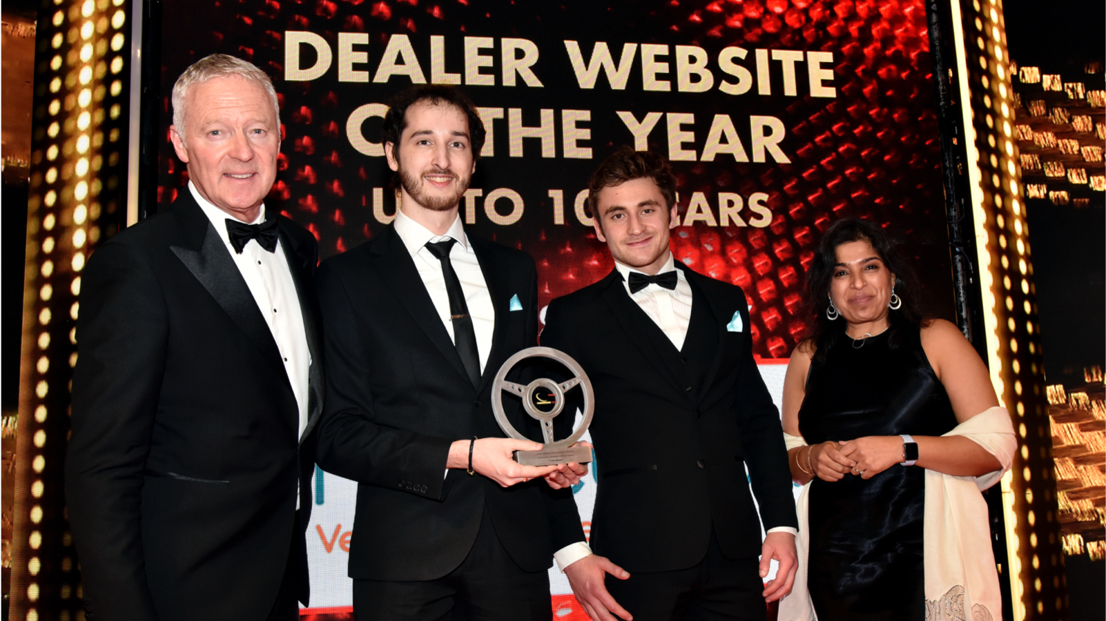 Fresh Motors triumphs at the 2024 MotorTrader Industry Awards!
