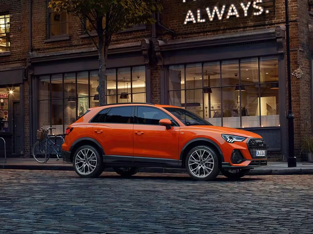 Audi Q3 side on